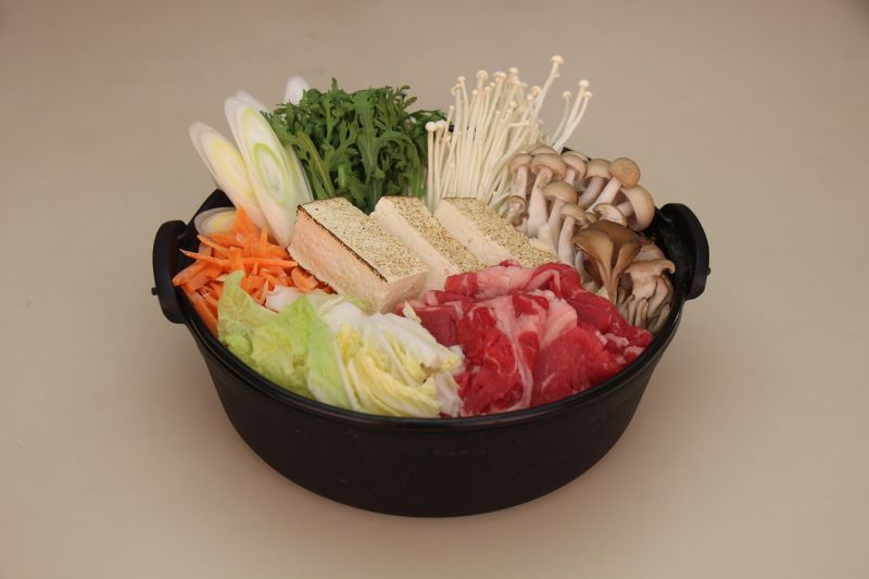nguyên liệu cho món sukiyaki nguyên liệu cho món sukiyaki